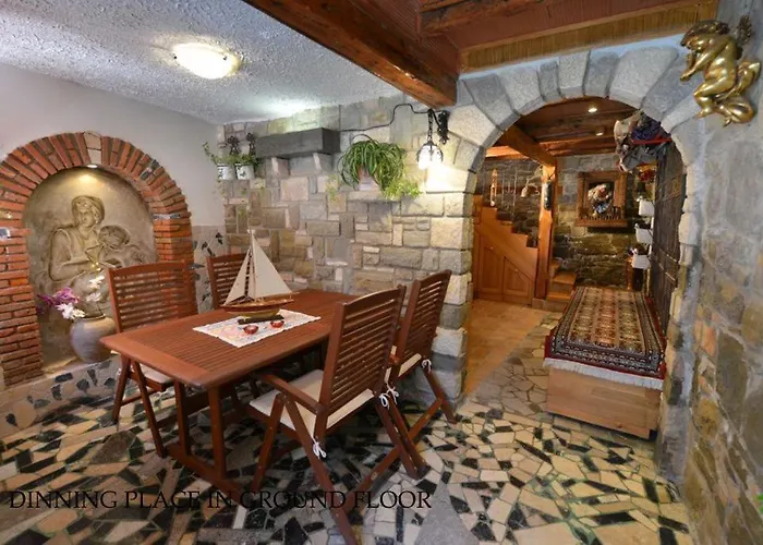 בית אירוח Nada *