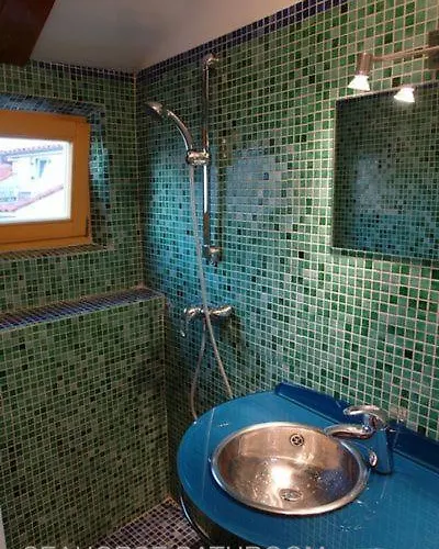 Nada בית אירוח *